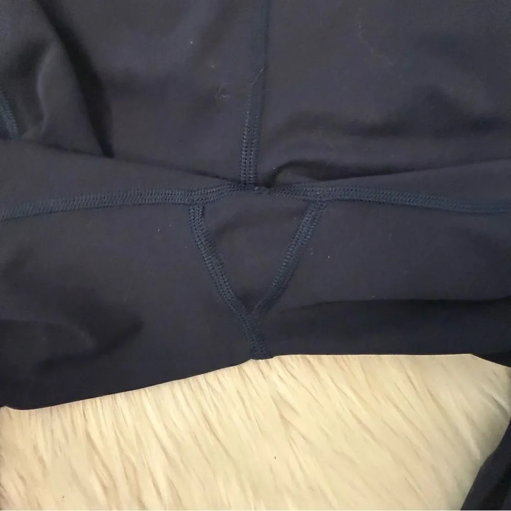 [lululemon athletica] Navy Blue Full Length Leggings with Pockets - Size 6